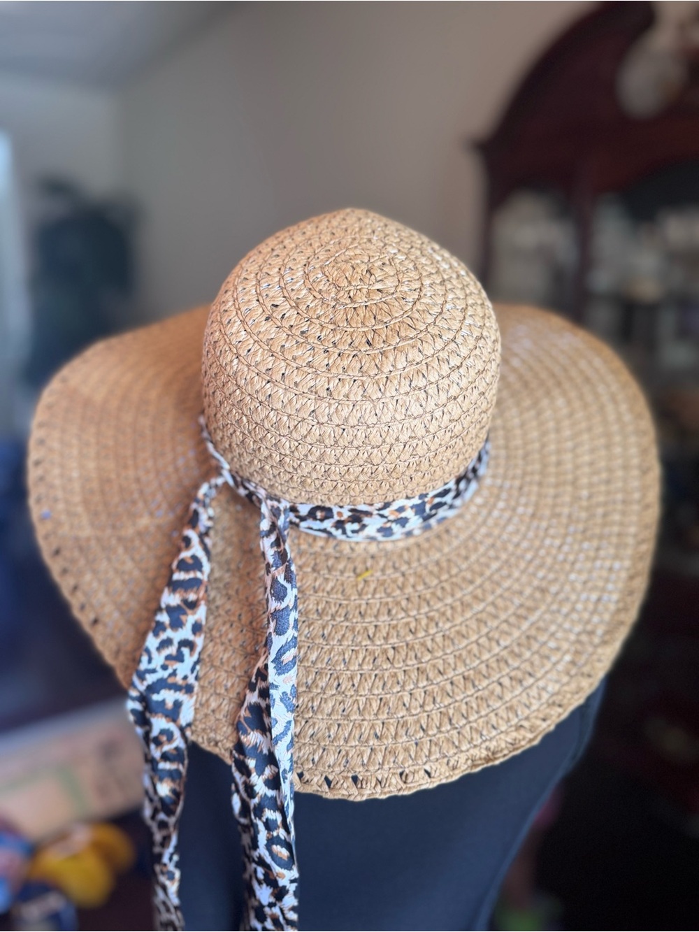 Straw Wide-Brim Sun Hat with Leopard Scarf